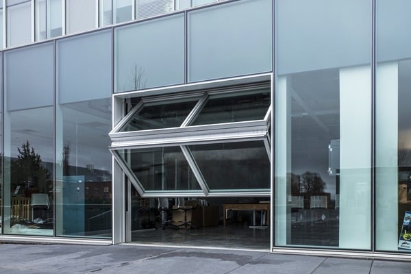 Bi-Folding Vertical Wall System Doorwall Systems